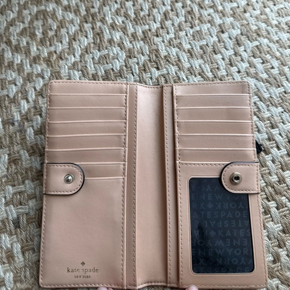 Kate Spade New York Leila Small Slim Bifold Wallet Black - Picture 3 of 3